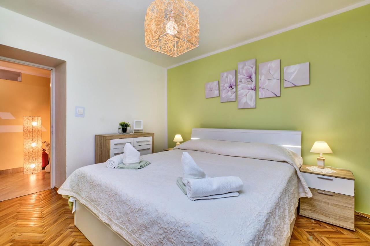 Apartments Ljubica ヴェリ・ロシニュ エクステリア 写真