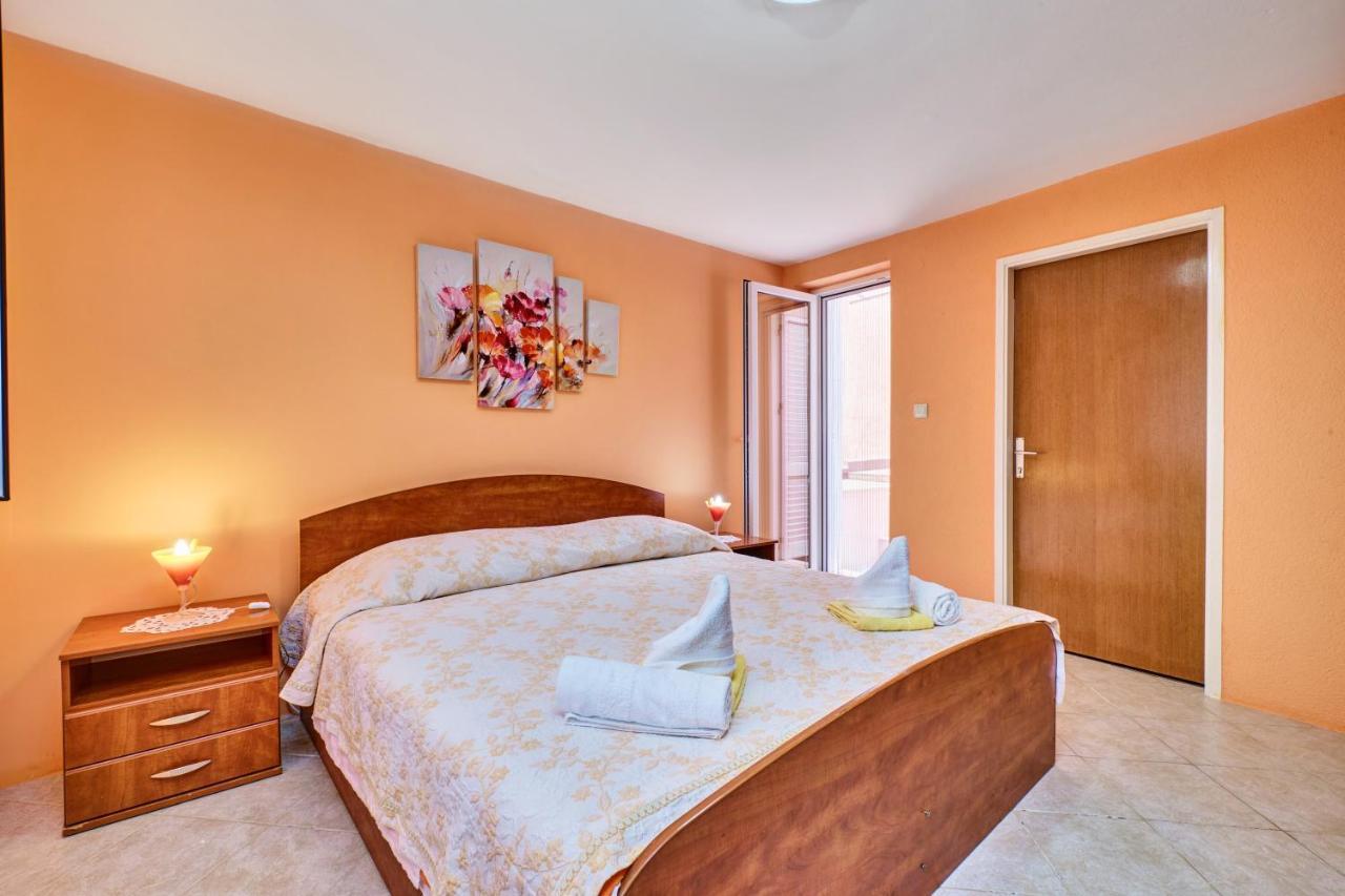 Apartments Ljubica ヴェリ・ロシニュ エクステリア 写真