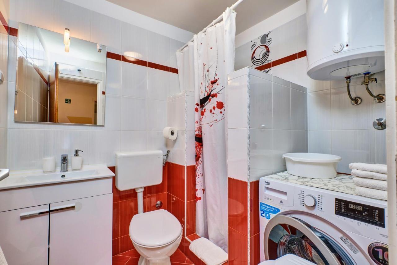 Apartments Ljubica ヴェリ・ロシニュ エクステリア 写真