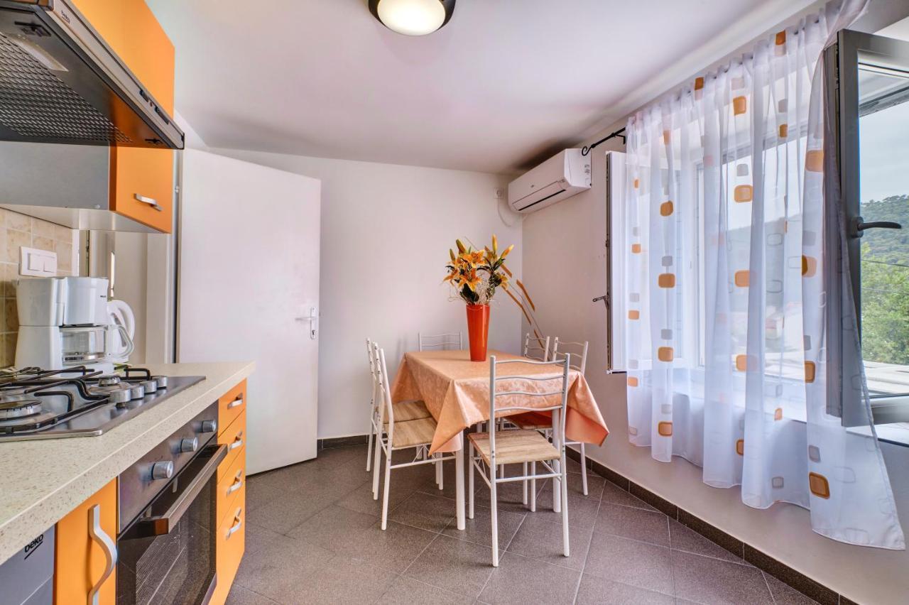 Apartments Ljubica ヴェリ・ロシニュ エクステリア 写真